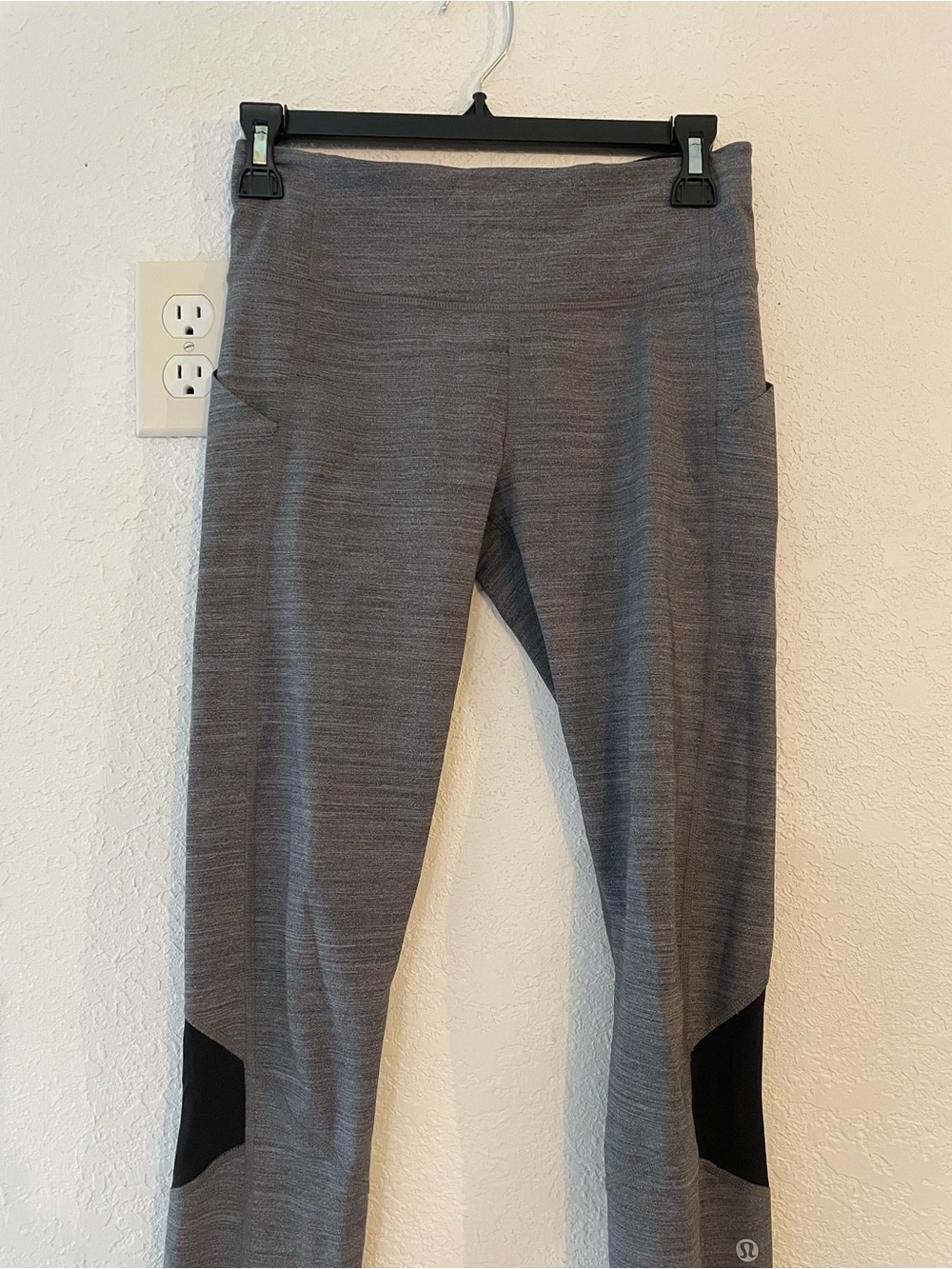 lululemon athletica Gray pocketed Leggings